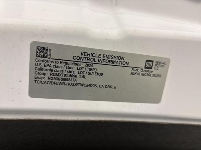 Photo of 2024 White Frost Tri-Coat GMC Terrain