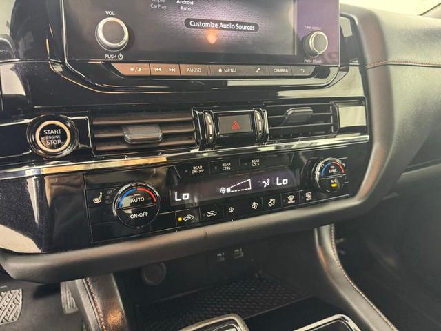 Photo of 2024 Black Nissan Pathfinder