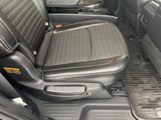 Photo of 2024 Black Nissan Pathfinder