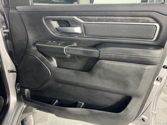 Photo of 2024 Billet Silver Metallic Clearcoat RAM 1500