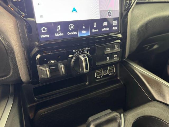 Photo of 2024 Billet Silver Metallic Clearcoat RAM 1500