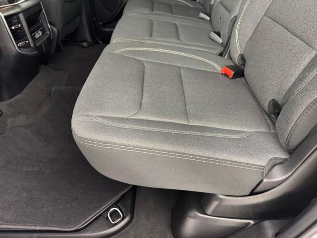 Photo of 2024 Billet Silver Metallic Clearcoat RAM 1500