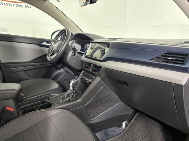 Photo of 2022 Deep Black Pearl Effect Volkswagen Taos