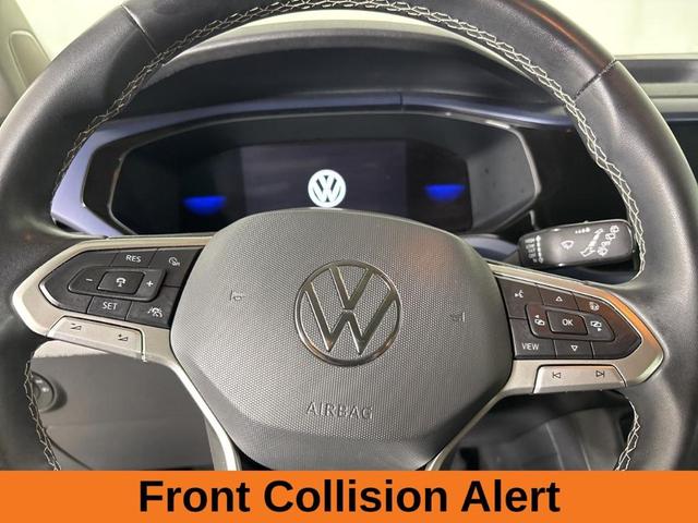Photo of 2022 Deep Black Pearl Effect Volkswagen Taos