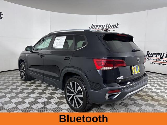 Photo of 2022 Deep Black Pearl Effect Volkswagen Taos