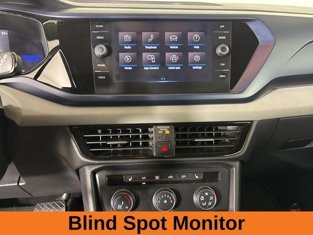 Photo of 2022 Deep Black Pearl Effect Volkswagen Taos