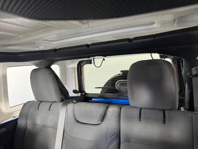 Photo of 2022 Hydro Blue Pearl Jeep Wrangler Unlimited