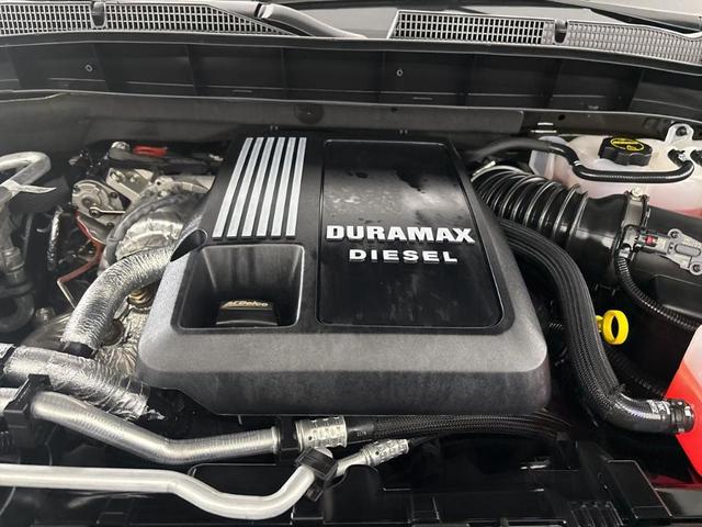 Photo of 2025 White Frost Tri-Coat GMC Sierra 1500