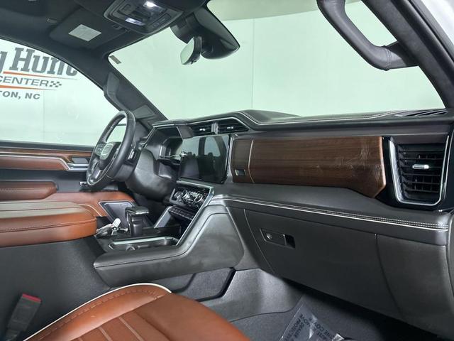 Photo of 2025 White Frost Tri-Coat GMC Sierra 1500