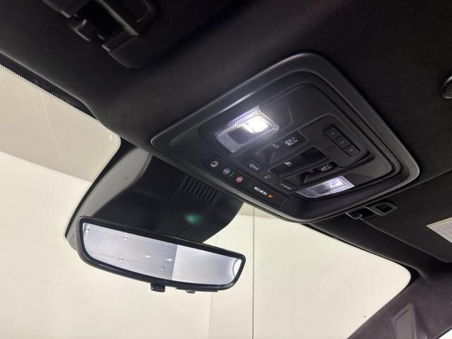 Photo of 2025 White Frost Tri-Coat GMC Sierra 1500