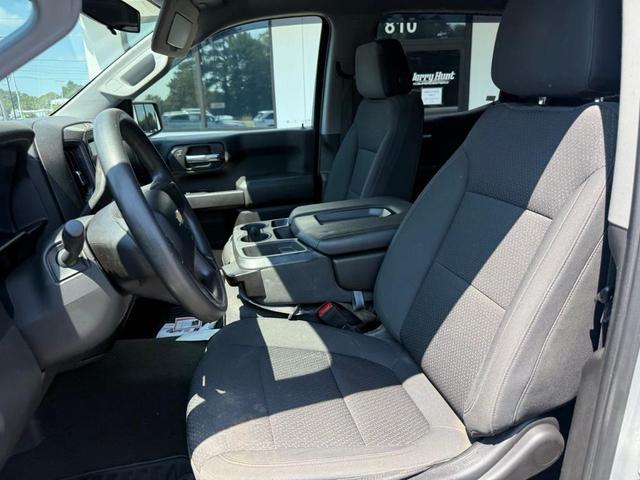 Photo of 2021 Silver Ice Metallic Chevrolet Silverado 1500