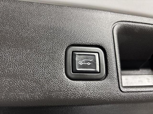 Photo of 2022 Summit White GMC Terrain