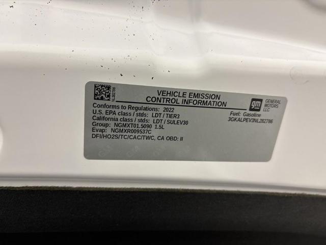 Photo of 2022 Summit White GMC Terrain