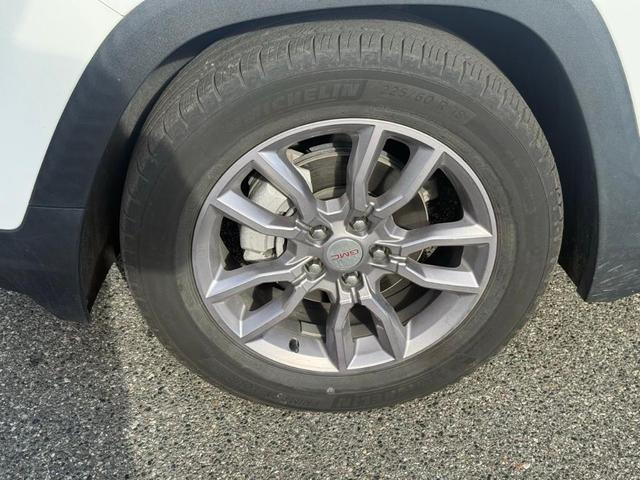 Photo of 2022 Summit White GMC Terrain