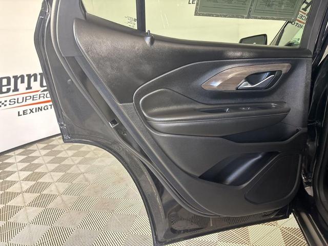 Photo of 2022 Ebony Twilight Metallic GMC Terrain