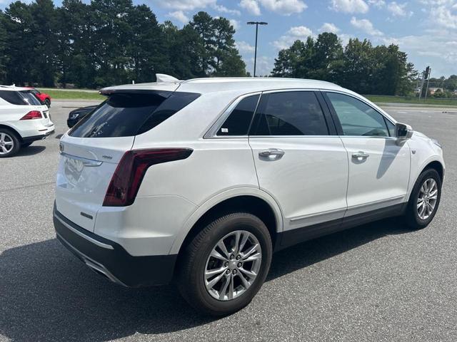 Photo of 2020 Crystal White Tri-Coat Cadillac XT5