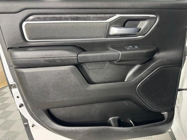 Photo of 2022 Bright White Clearcoat RAM 1500