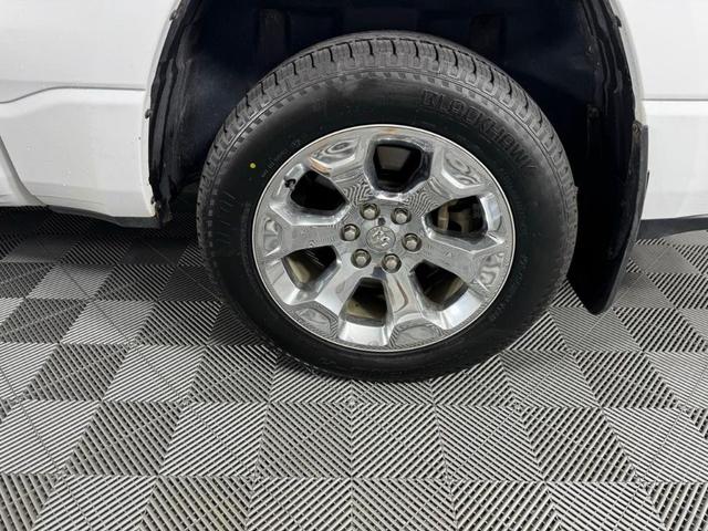 Photo of 2022 Bright White Clearcoat RAM 1500