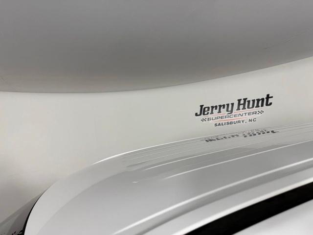Photo of 2022 Bright White Clearcoat RAM 1500