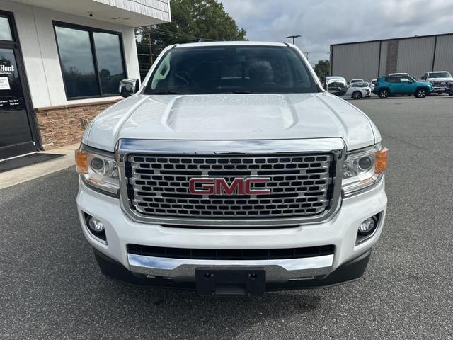 Photo of 2019 Summit White GMC Canyon