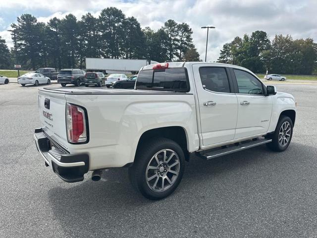 Photo of 2019 Summit White GMC Canyon