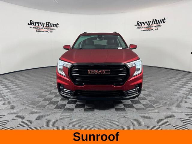 Photo of 2022 Cayenne Red Tintcoat GMC Terrain