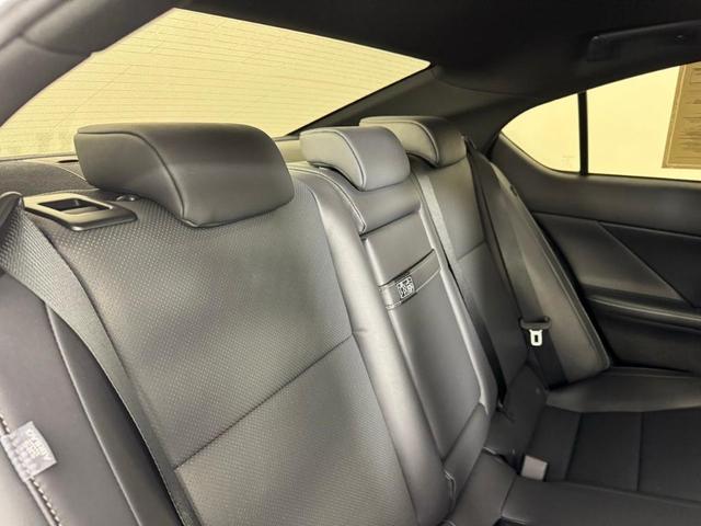 Photo of 2023 Gray Lexus IS 300