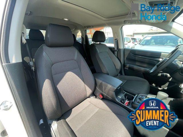 Photo of 2025 Platinum White Pearl Honda CR-V