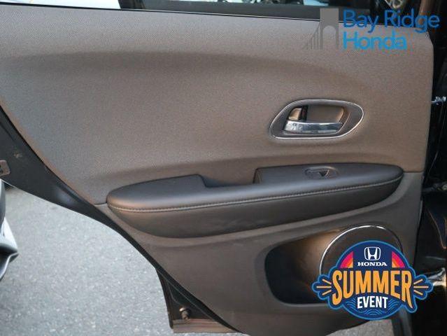 Photo of 2022 Crystal Black Pearl Honda HR-V