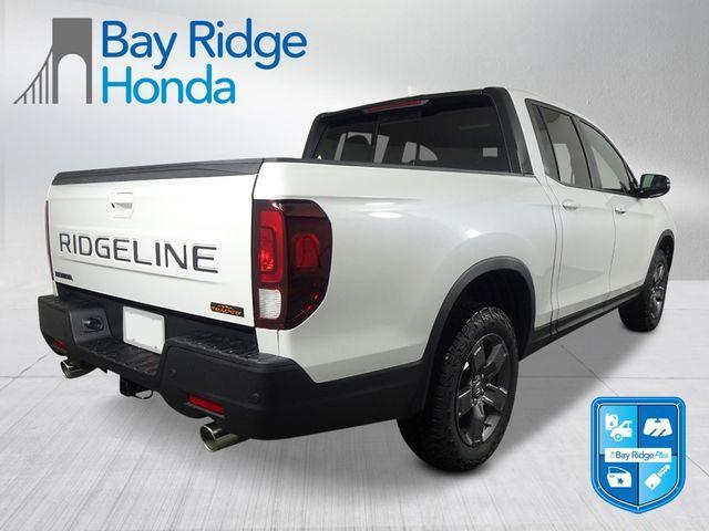 Photo of 2025 Platinum Honda Ridgeline