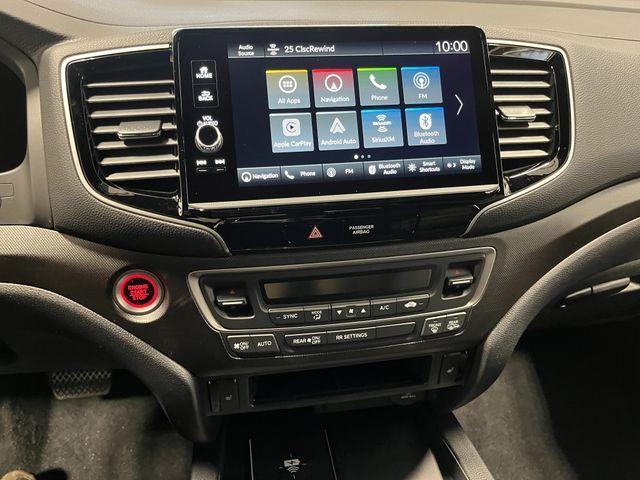 Photo of 2025 Platinum Honda Ridgeline