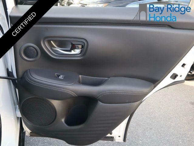 Photo of 2023 Platinum White Pearl Honda HR-V