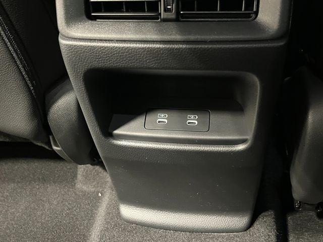 Photo of 2026 Platinum Honda CR-V Hybrid