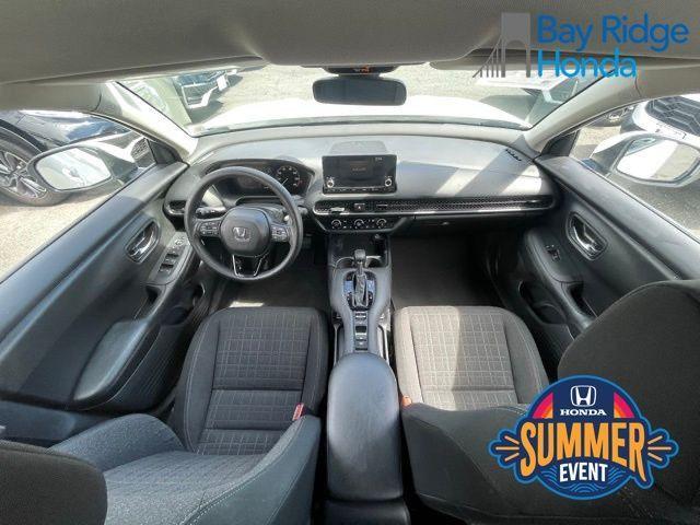 Photo of 2023 Platinum White Pearl Honda HR-V