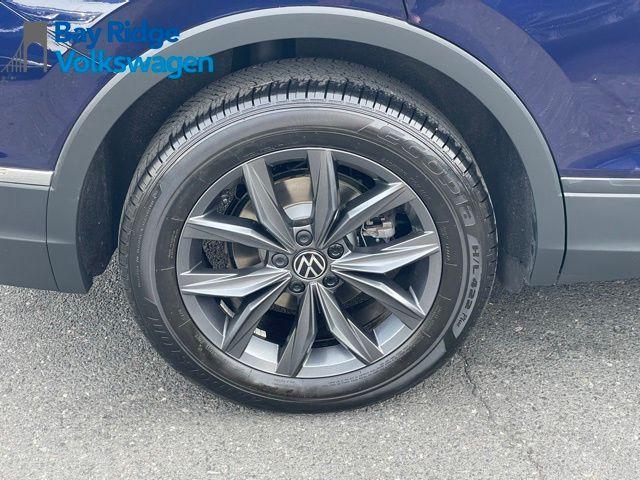Photo of 2022 Atlantic Blue Volkswagen Tiguan