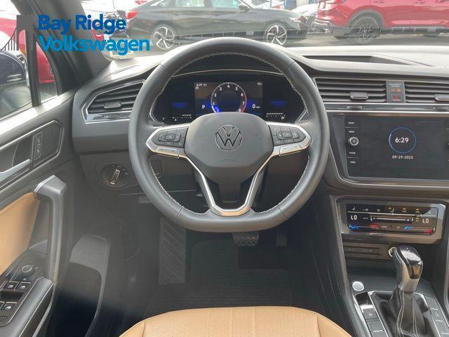 Photo of 2022 Atlantic Blue Volkswagen Tiguan