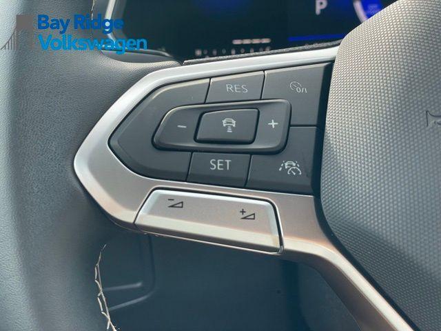 Photo of 2022 Atlantic Blue Volkswagen Tiguan