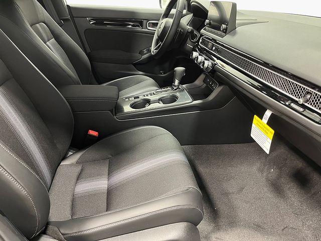 Photo of 2025 Platinum Honda Civic Hybrid