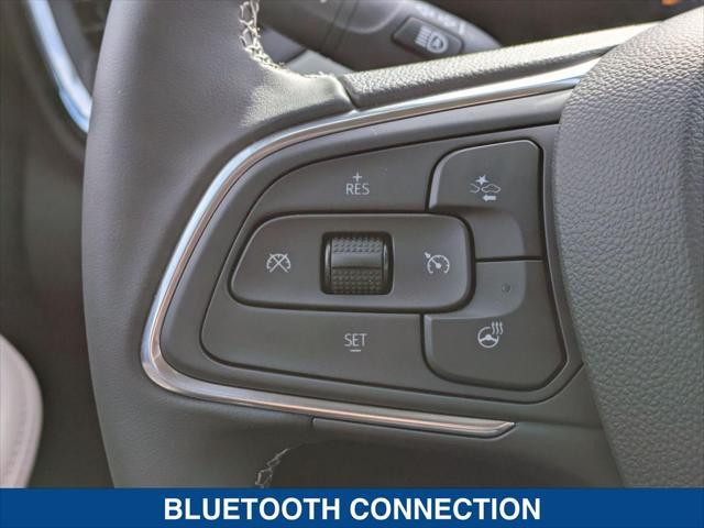 Photo of 2025 White Frost Tricoat Buick Encore GX