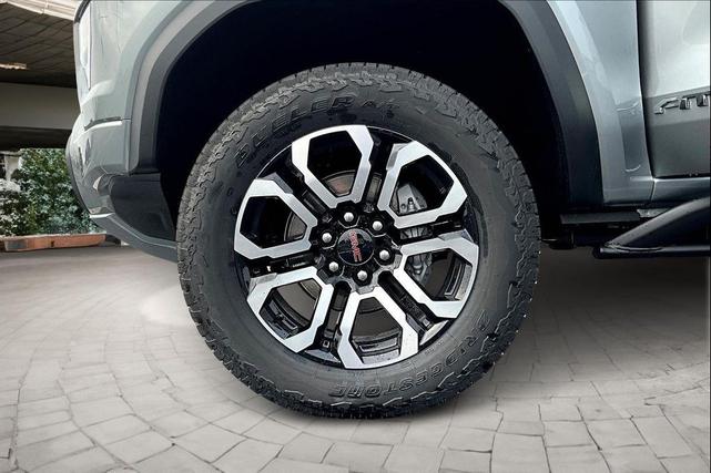 Photo of 2025 Sterling Metallic GMC Canyon