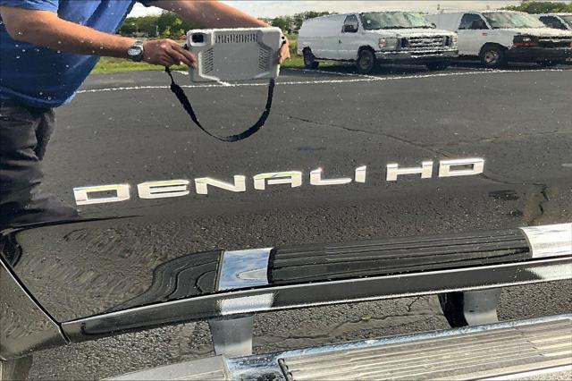 Photo of 2025 Onyx Black GMC Sierra 2500