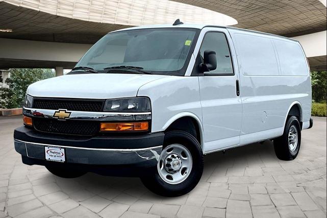Photo of 2025 Summit White Chevrolet Express 2500