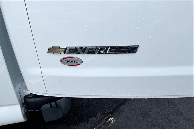 Photo of 2025 Summit White Chevrolet Express 2500