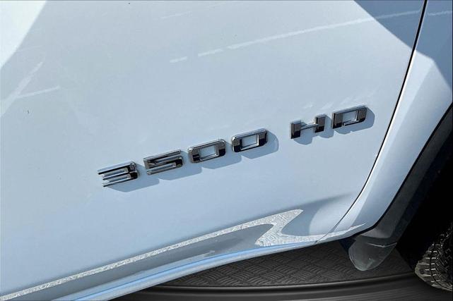 Photo of 2021 Summit White Chevrolet Silverado 3500