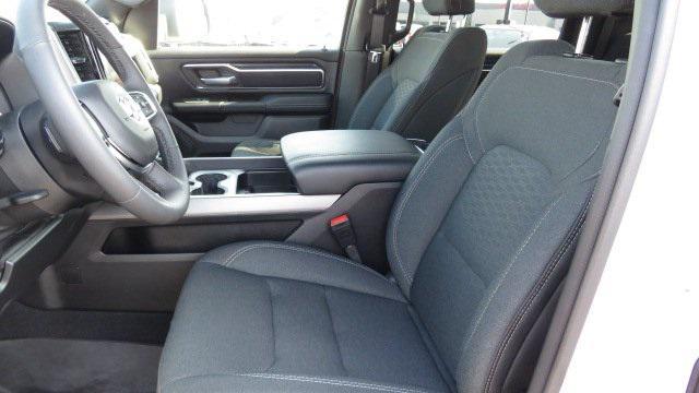 Photo of 2025 Bright White Clearcoat RAM 1500
