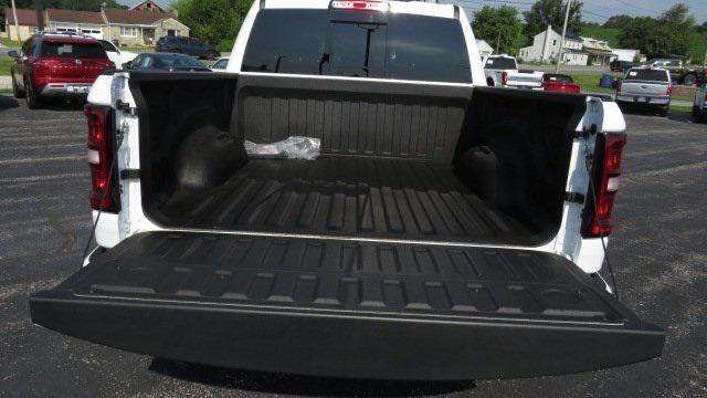 Photo of 2025 Bright White Clearcoat RAM 1500