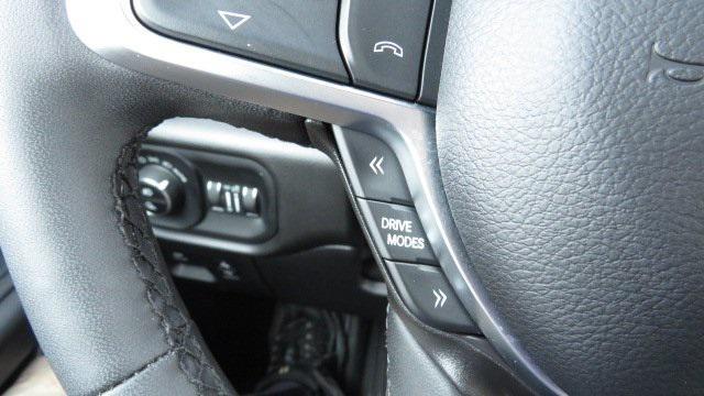 Photo of 2025 Bright White Clearcoat RAM 1500