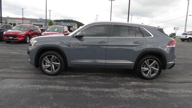 Photo of 2024 Gray Volkswagen Atlas Cross Sport