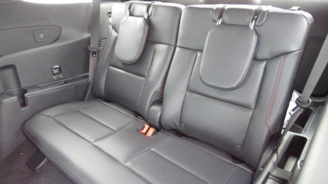 Photo of 2025 Agate Black Metallic Ford Explorer
