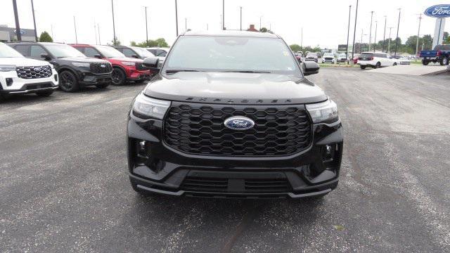 Photo of 2025 Agate Black Metallic Ford Explorer